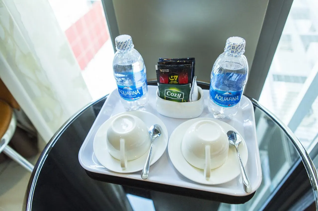 Triip Mismo Airport Hotel Ho Chi Minh