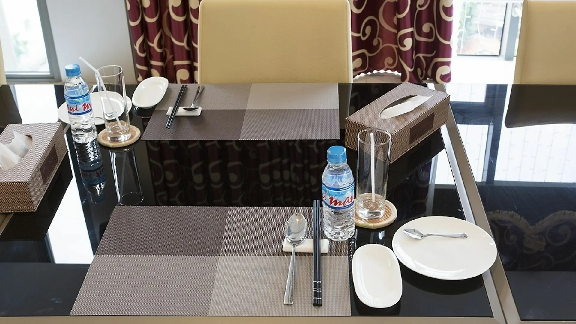 Triip Mismo Airport Hotel Ho Chi Minh