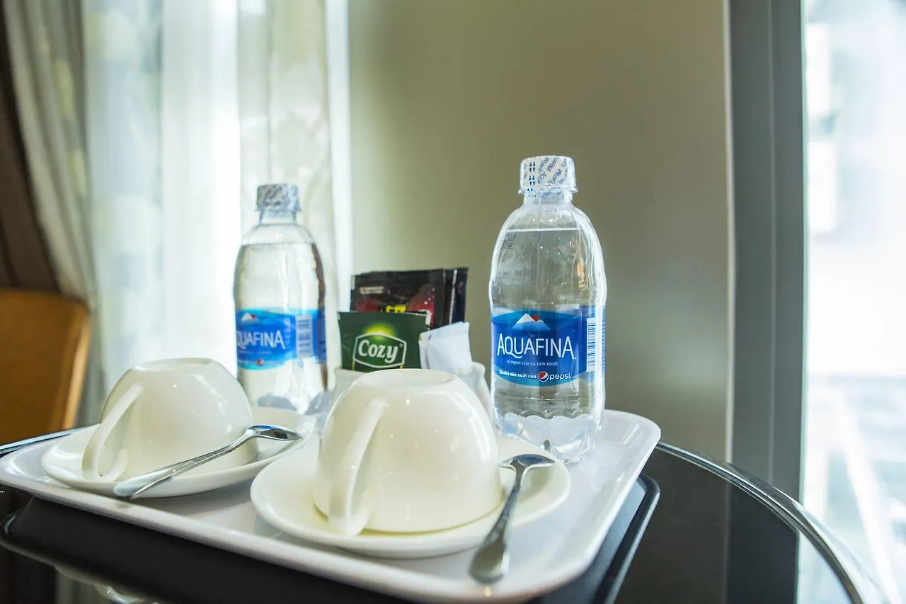 Triip Mismo Airport Hotel Ho Chi Minh City